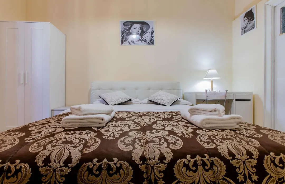Flower Guesthouse-1