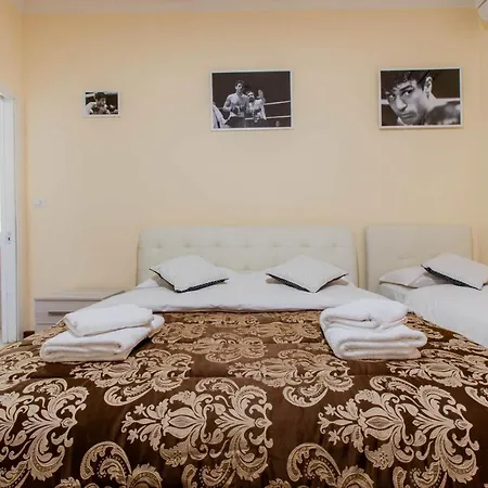Flower Guesthouse-3